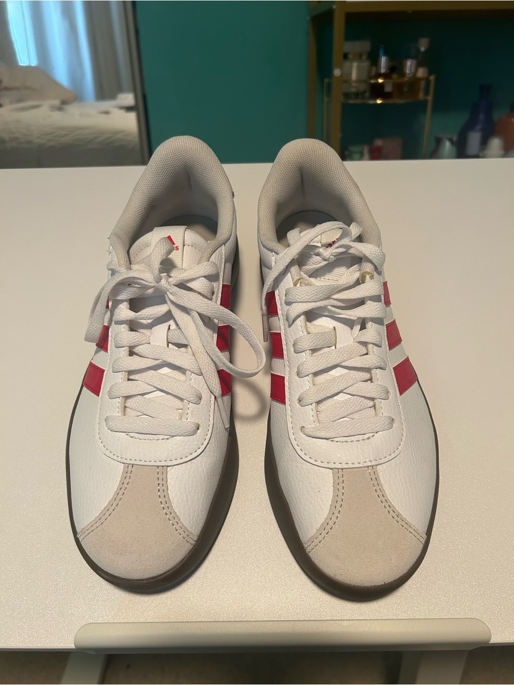 White and Red Men’s Low-Top Sneakers